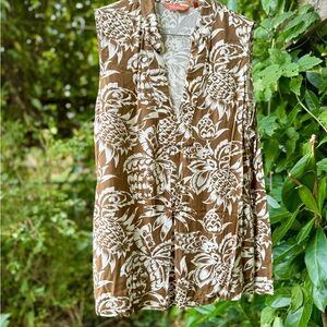Tommy Bahama Large Pineapple Print Sleeveless Vacation Blouse